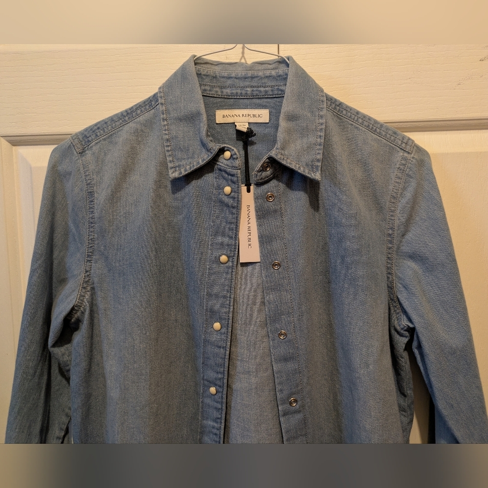 Banana Republic The Perfect Denim Everyday Shirt Snap Buttons Size XS New! - Picture 6 of 15